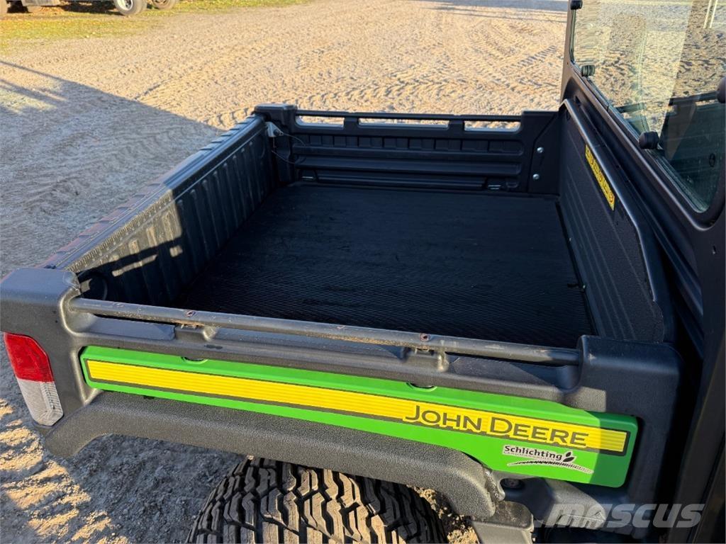 John Deere 835M Muud põllumajandusmasinad