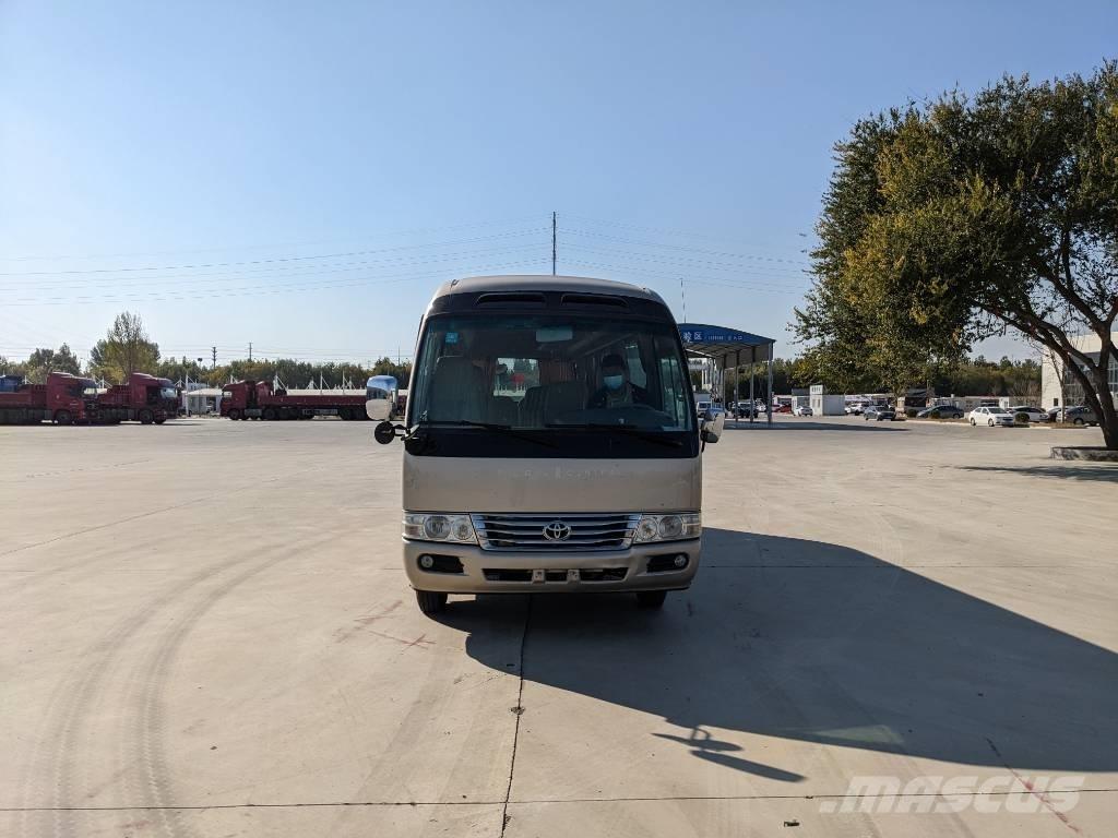 Toyota Coaster Bus Väikebussid