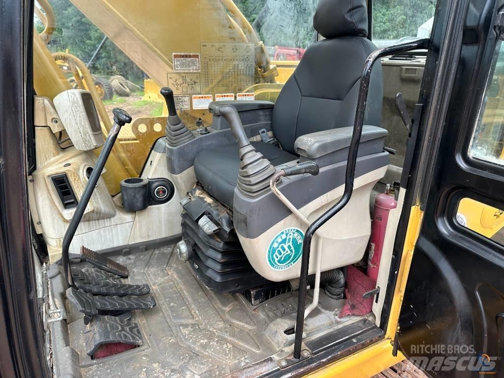 CAT 330 CL Roomikekskavaatorid