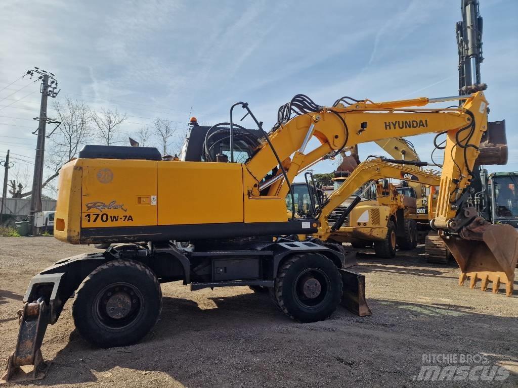 Hyundai R 170 W Ratasekskavaatorid