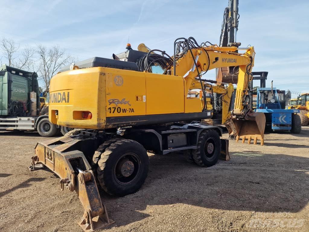Hyundai R 170 W Ratasekskavaatorid