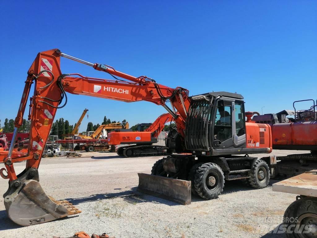 Hitachi ZX 170 W-3 Ratasekskavaatorid