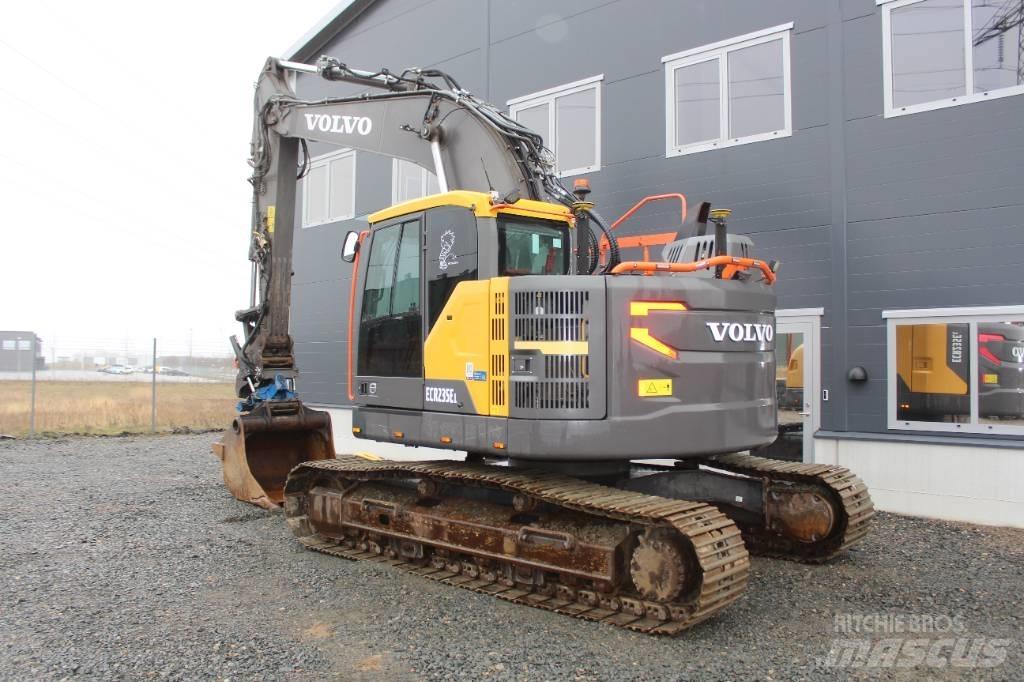 Volvo ECR 235 E Roomikekskavaatorid