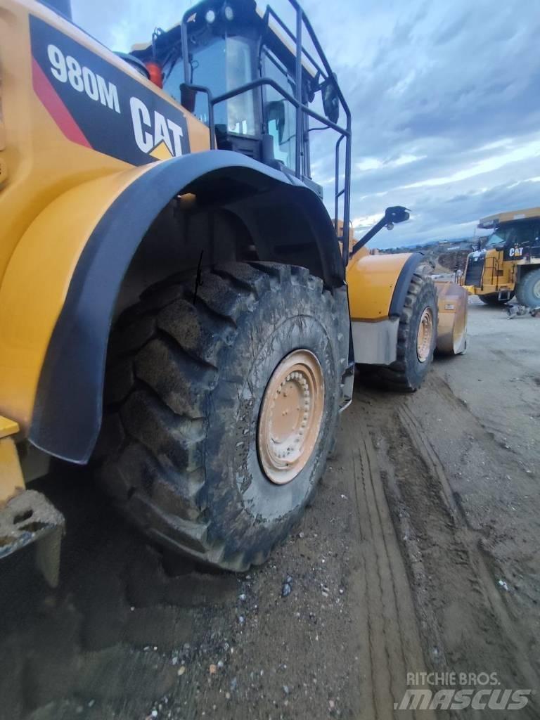 CAT 980M Rataslaadurid