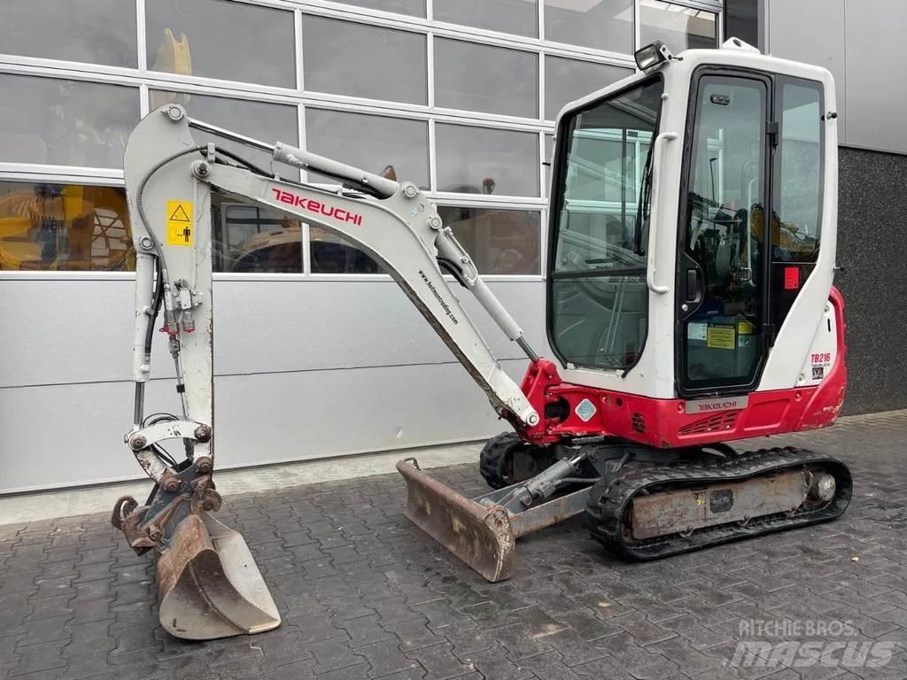 Takeuchi TB216 Miniekskavaatorid < 7 t