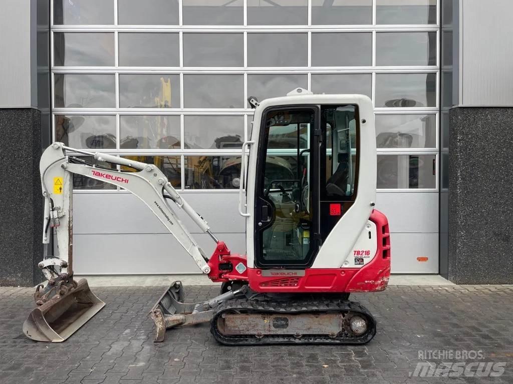 Takeuchi TB216 Miniekskavaatorid < 7 t