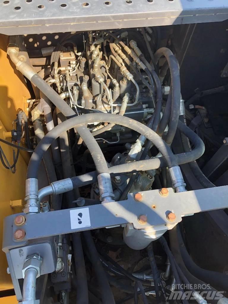 Volvo EC220EL Väikeekskavaatorid 7t-12t