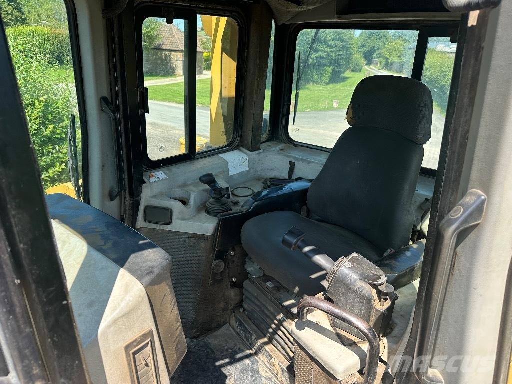 CAT D 6 T LGP Buldooserid