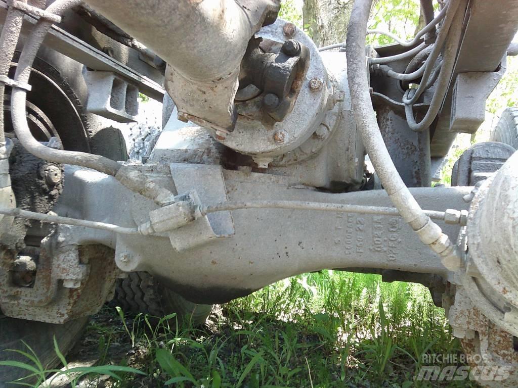 Mack RB 688 S Raamautod