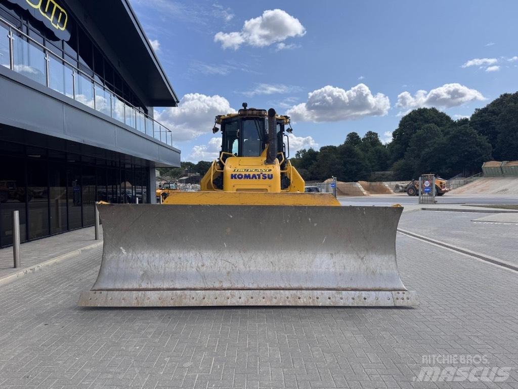 Komatsu D 71P Xi Buldooserid