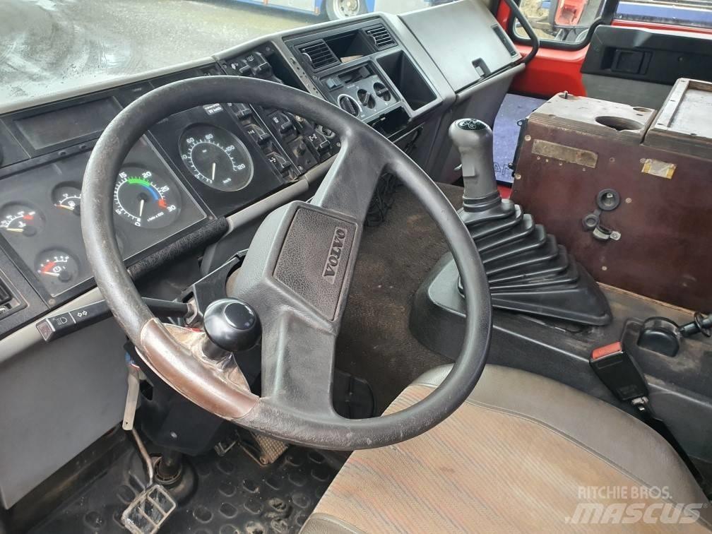 Volvo FL614 Puksiirid