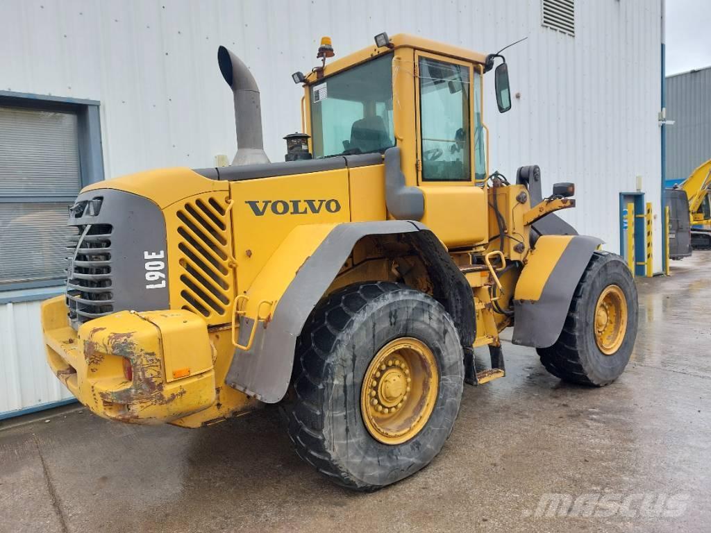 Volvo L90E Rataslaadurid