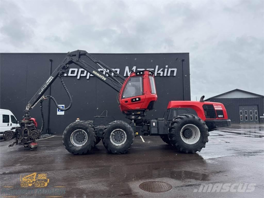Komatsu 951 Harvesterid