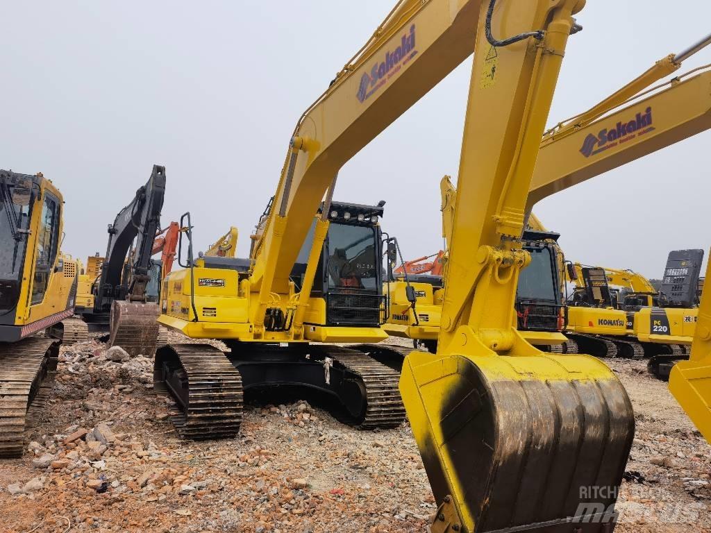 Komatsu PC 200 -8 Roomikekskavaatorid