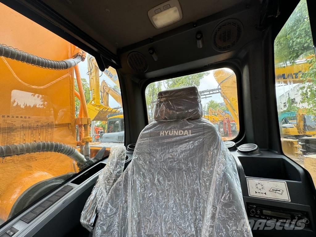 Hyundai 305LC-9T Roomikekskavaatorid