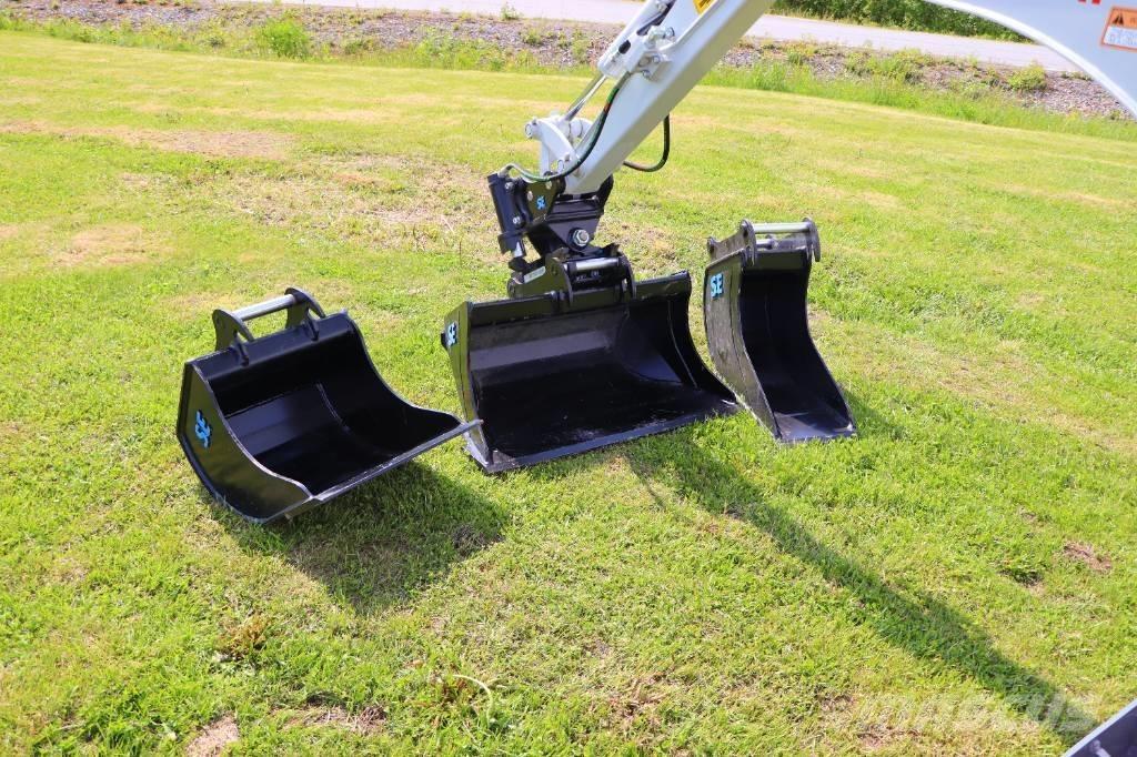 Takeuchi TB210R Miniekskavaatorid < 7 t