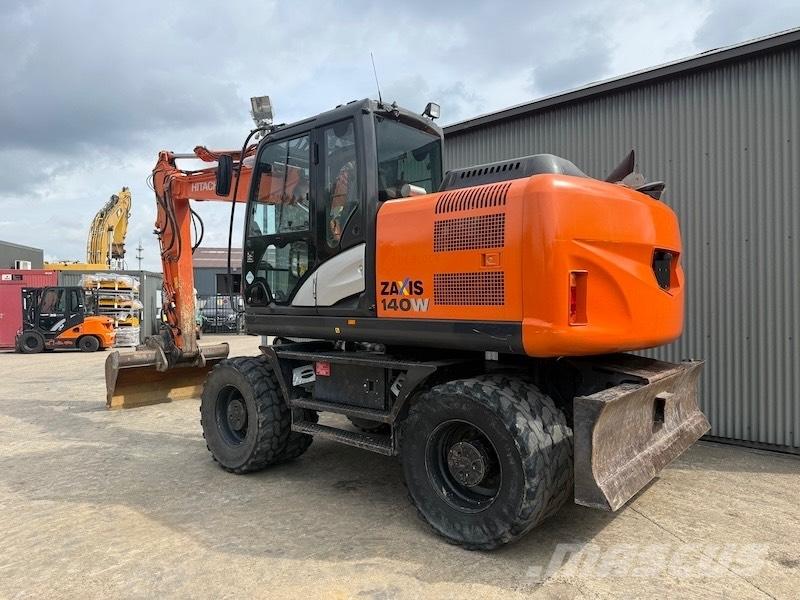 Hitachi ZX 140 W-5 Ratasekskavaatorid