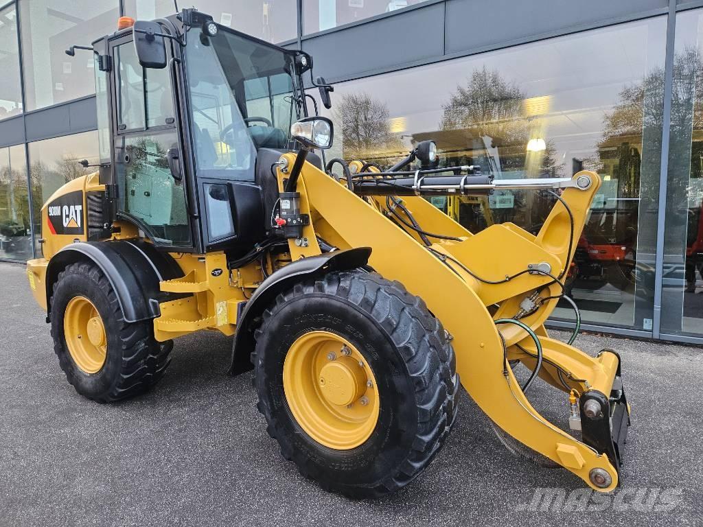CAT 908m Rataslaadurid