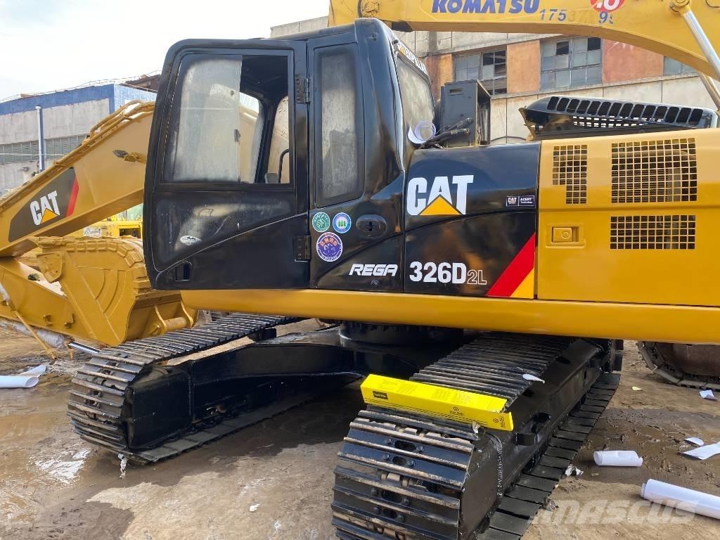 CAT 326d2l Roomikekskavaatorid