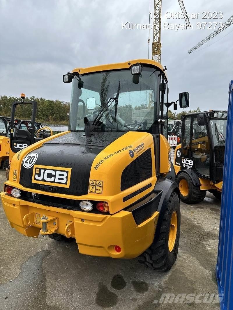 JCB 409 Rataslaadurid