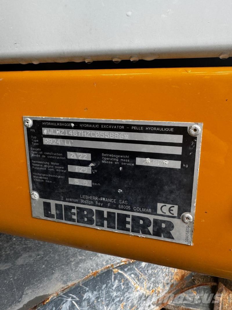 Liebherr R924 Roomikekskavaatorid