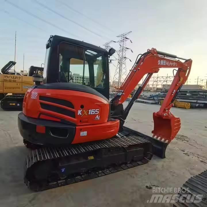 Kubota KX165 Roomikekskavaatorid