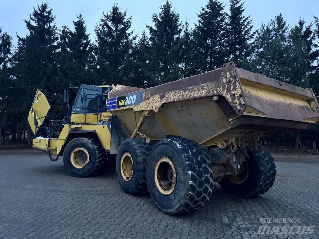 Komatsu HM 300-3 Liigendraamiga pinnaseveokid