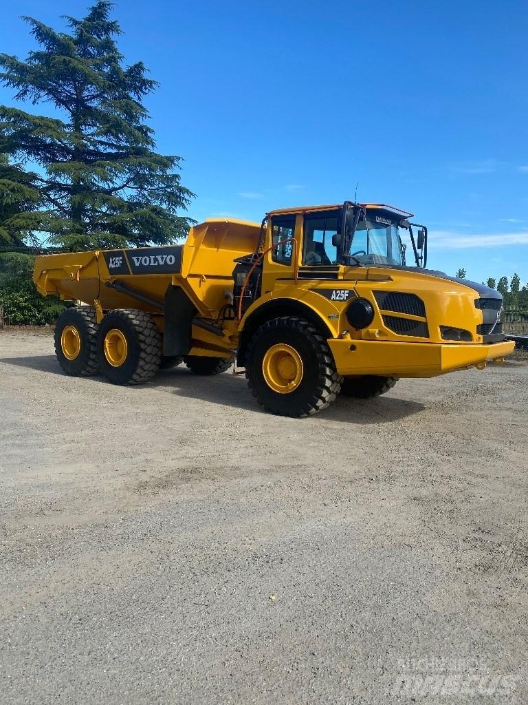 Volvo A 25 F Liigendraamiga pinnaseveokid