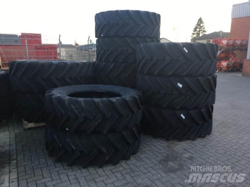 BKT 520/70 R 38 Rehvid, rattad ja veljed