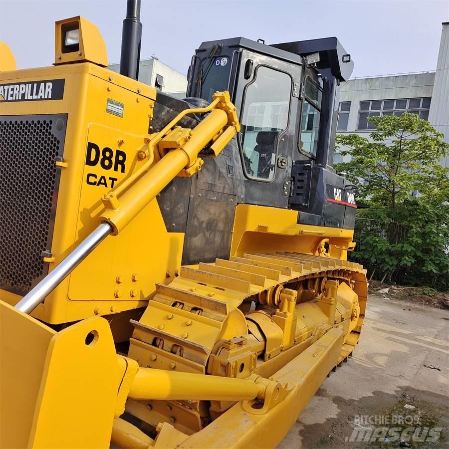 CAT D 8 R Buldooserid