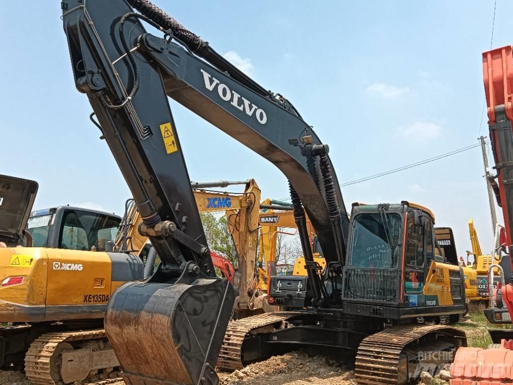 Volvo EC 240 Roomikekskavaatorid