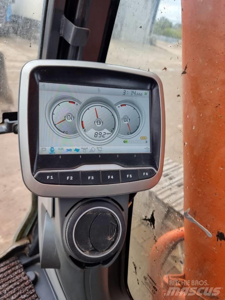 Doosan DX 225 LC-3 Roomikekskavaatorid