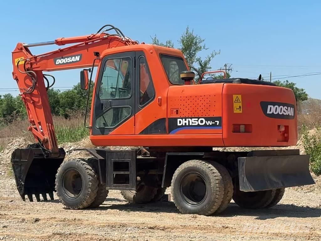 Doosan DH150 W-7 Ratasekskavaatorid