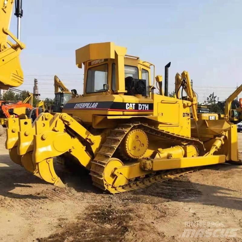 CAT D7H Buldooserid