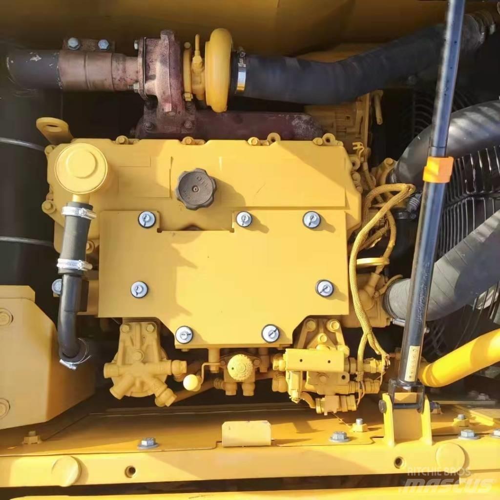CAT 312 D Roomikekskavaatorid