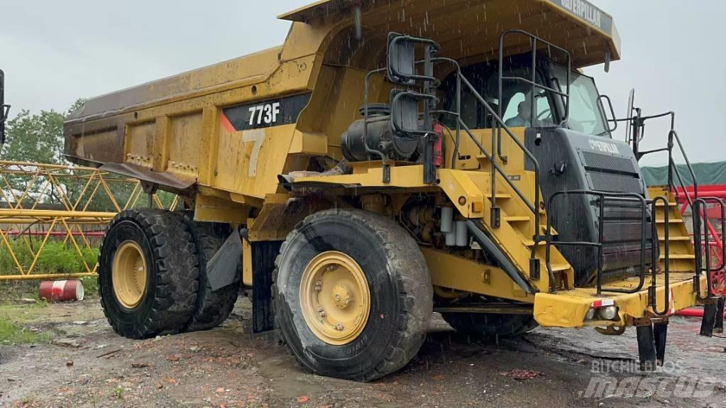 CAT 773 F Liigendraamiga pinnaseveokid