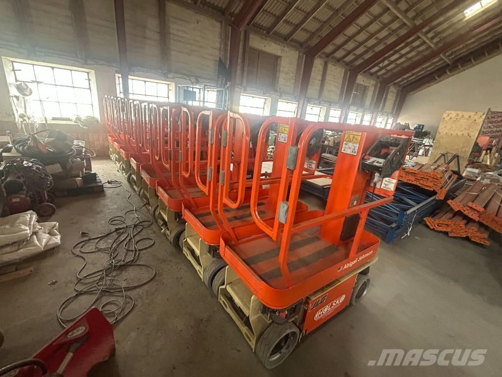 JLG 1230 ES Vertikaalsed mast tõstukid