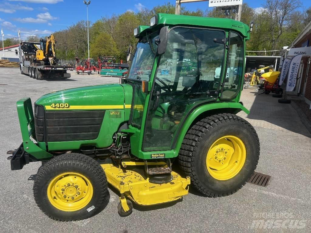 John Deere 4400 Kompakttraktorid
