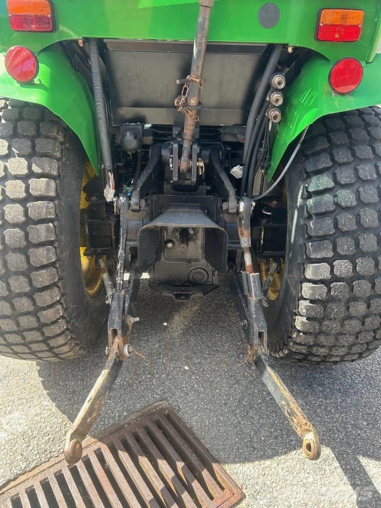 John Deere 4400 Kompakttraktorid