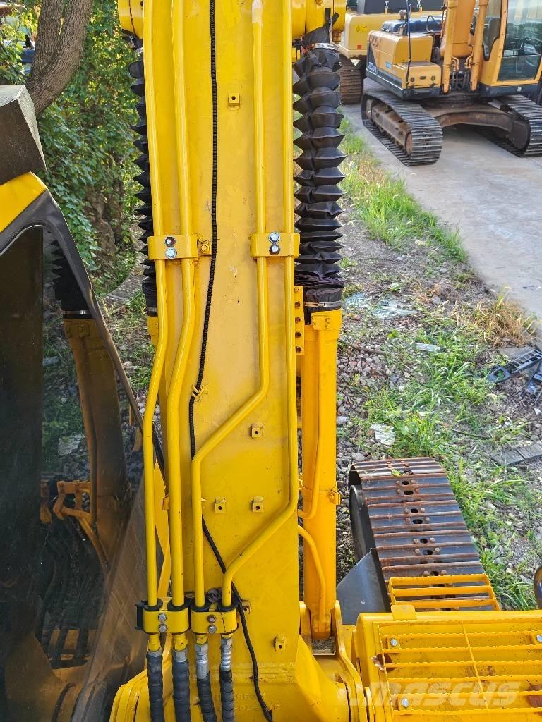 Komatsu PC 130-7 Roomikekskavaatorid