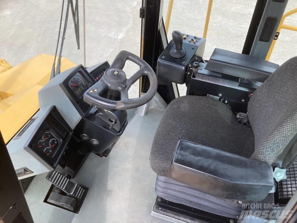 CAT 824 H Buldooserid