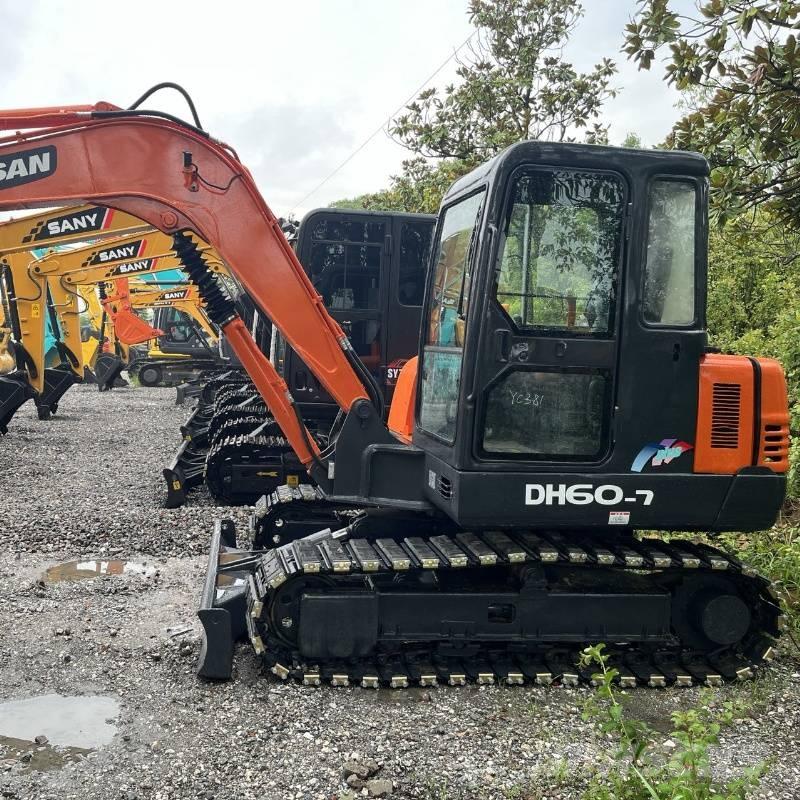 Doosan DH 60 Miniekskavaatorid < 7 t