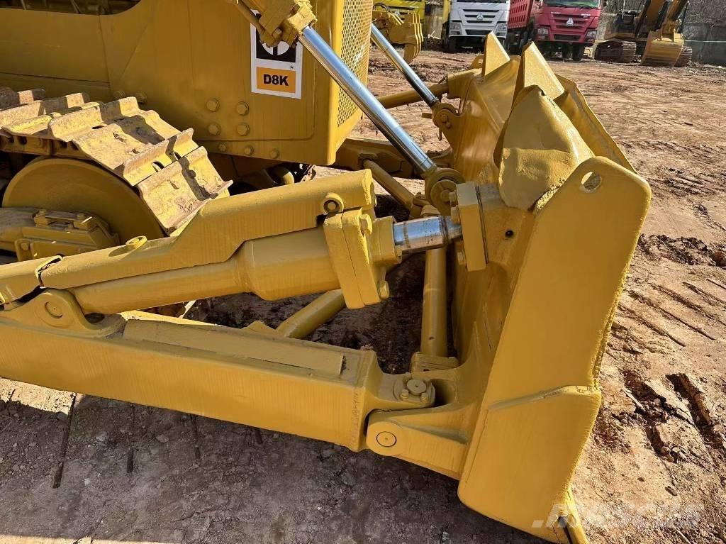 CAT D 8 K Buldooserid