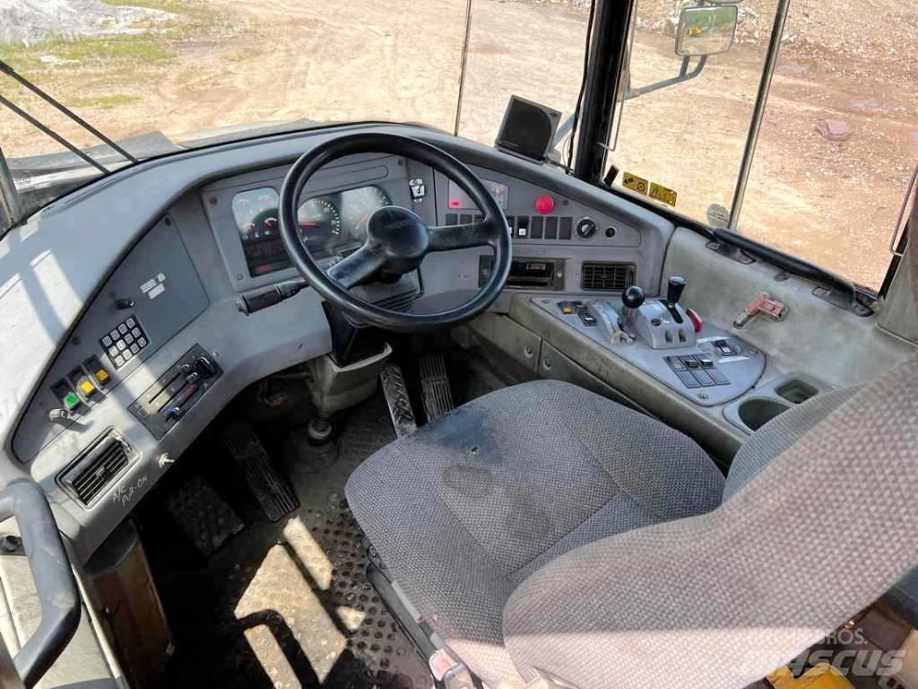 Volvo A40D Liigendraamiga pinnaseveokid