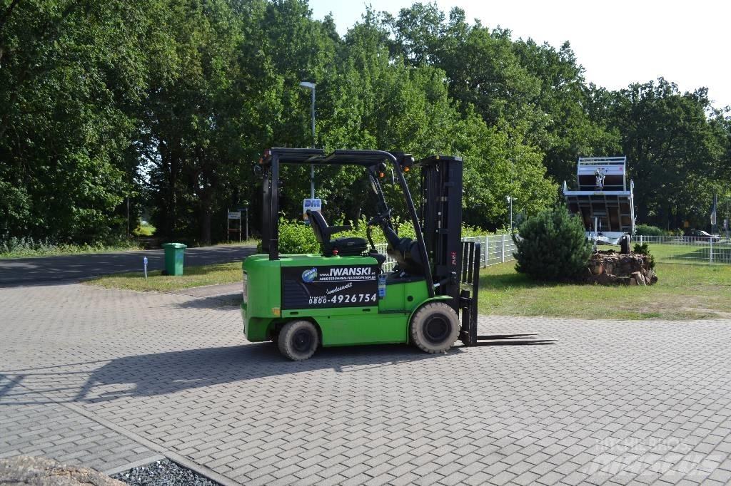 Hyundai 32 B-7 Elektritõstukid