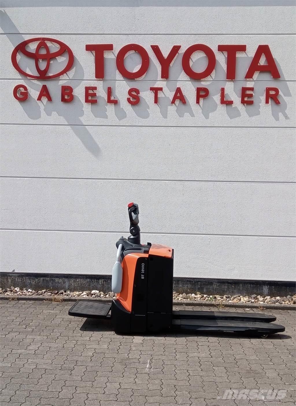 Toyota LPE 220 Järelkäidavad virnastajad