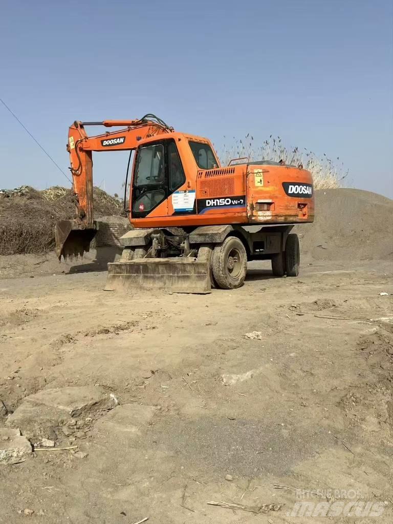 Doosan DH150 W-7 Ratasekskavaatorid