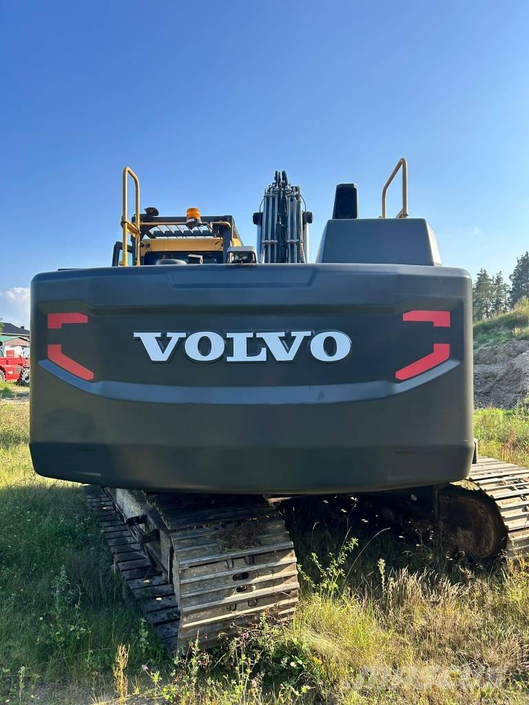 Volvo EC 220 E Roomikekskavaatorid