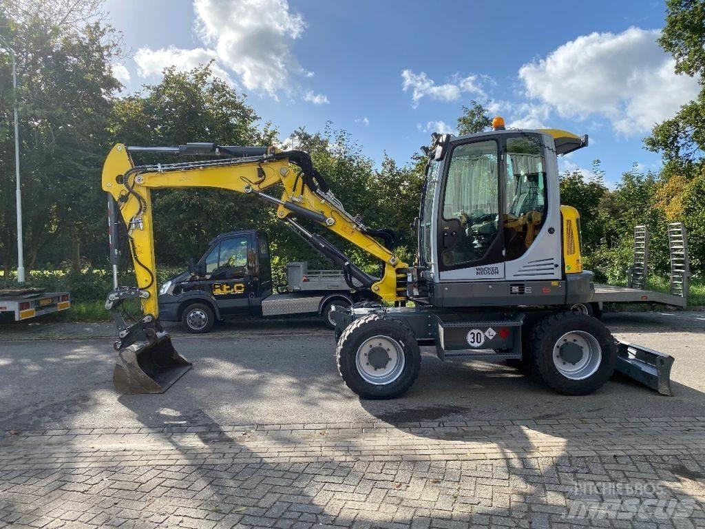 Wacker Neuson EW65 Ratasekskavaatorid