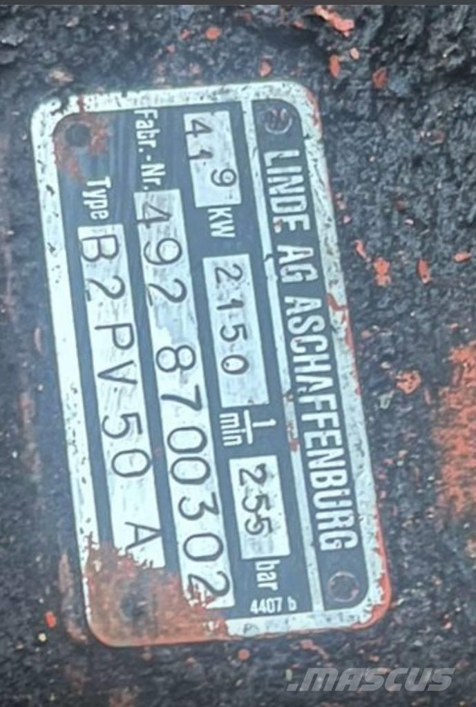 Atlas 1302 E Ratasekskavaatorid